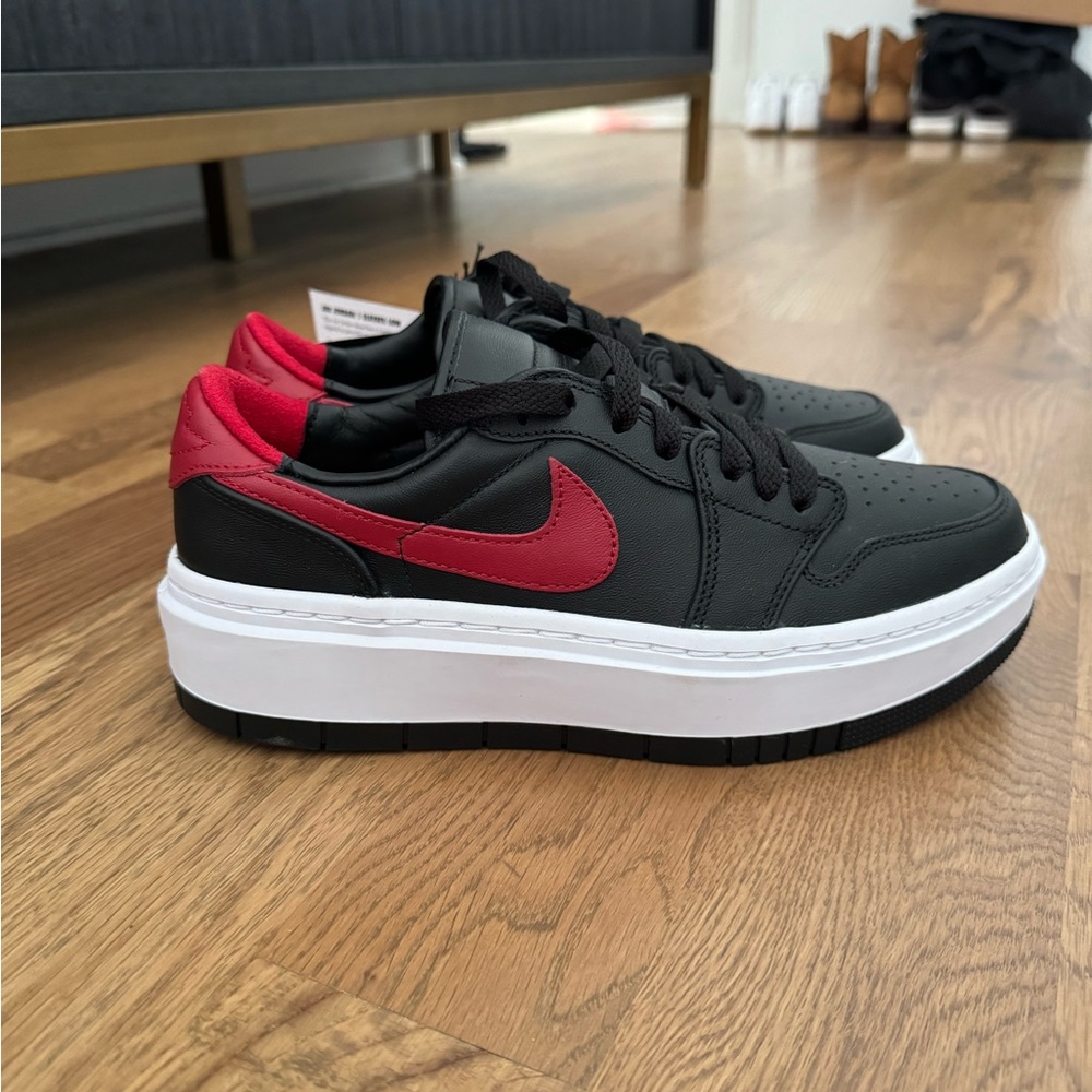 AIR JORDAN 1 ELEVATE LOW SNEAKERS. SIZE US 8